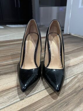 Shoe Republic LA Black Patent Pointed Toe Snake-Embossed Pumps